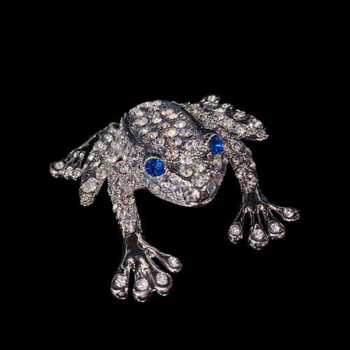 Rivet the Frog Paperweight Collectible Featuring Premium Crystals | Sapphire Eyes