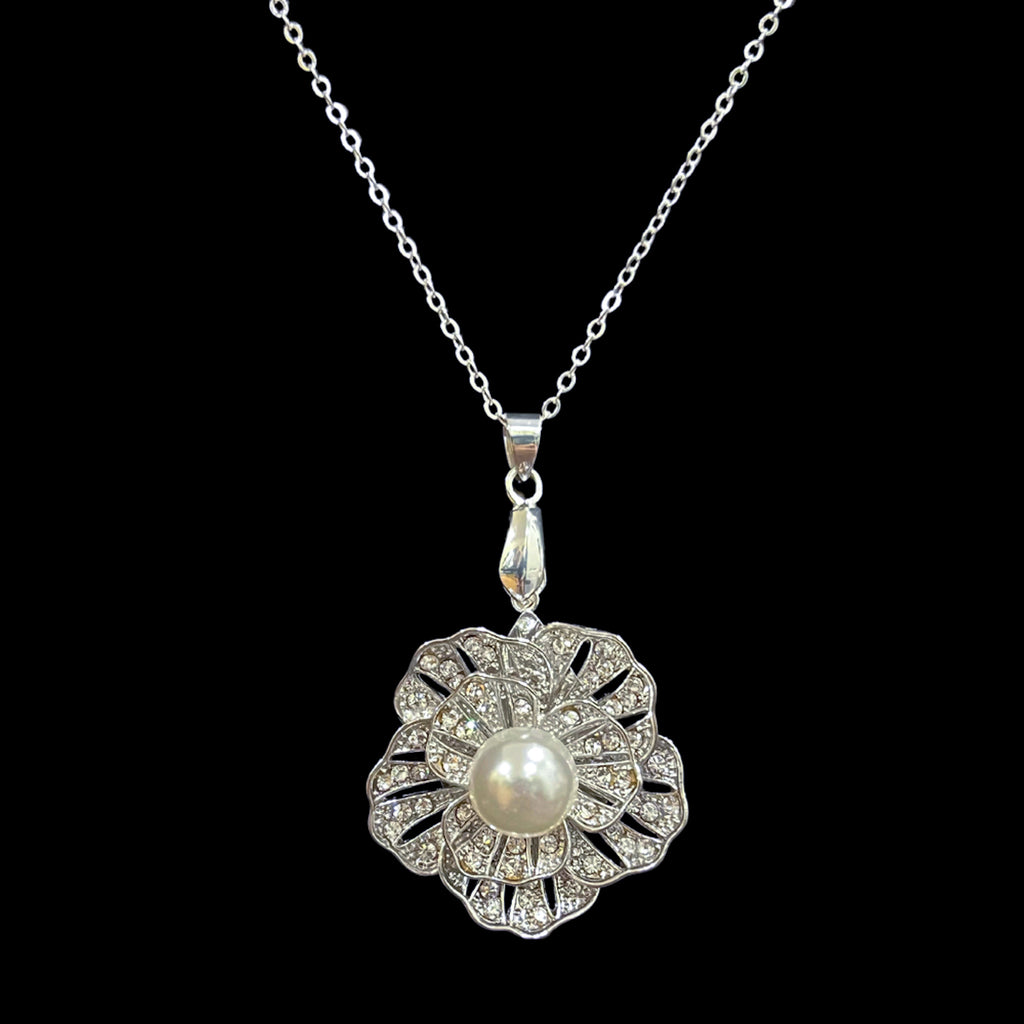 Single Pearl Necklace Featuring Premium Crystal
